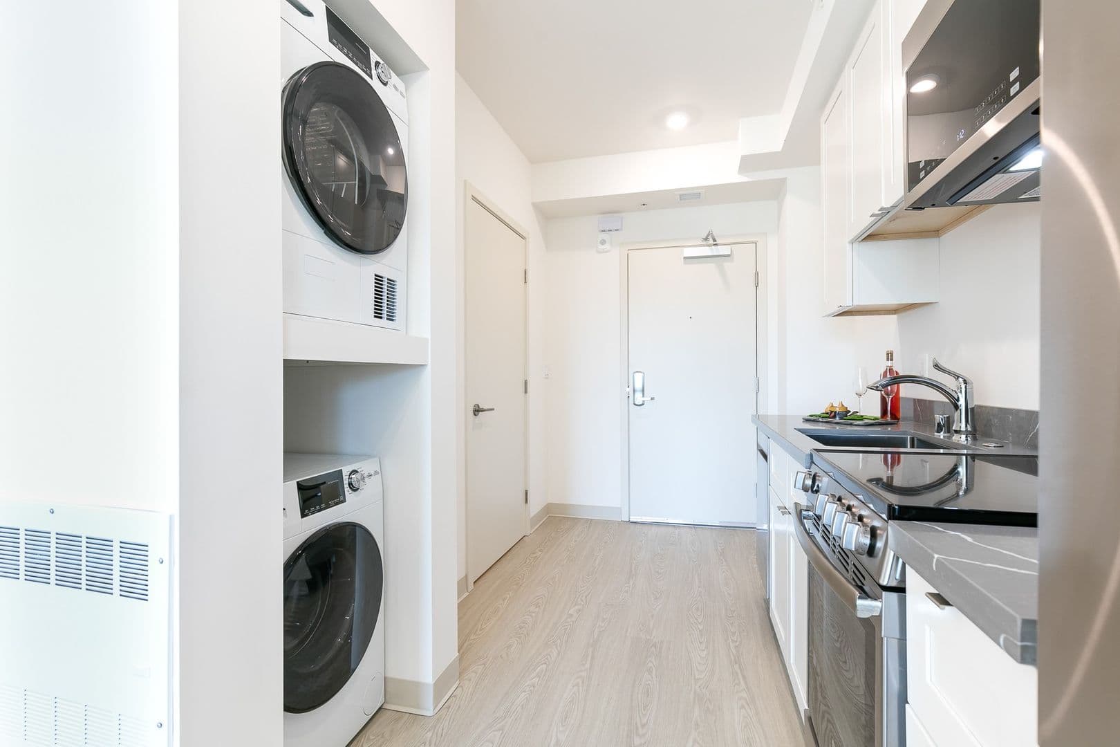 San Francisco Apartment: 363 6th St