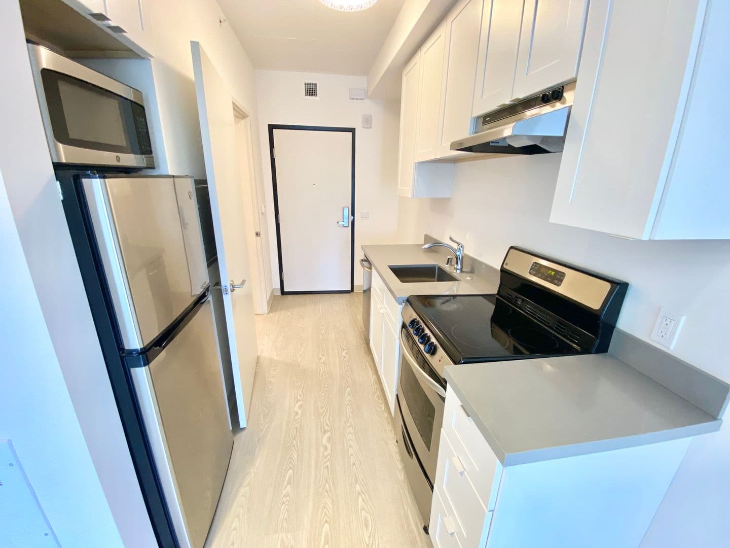 San Francisco Apartment: 750 Harrison St