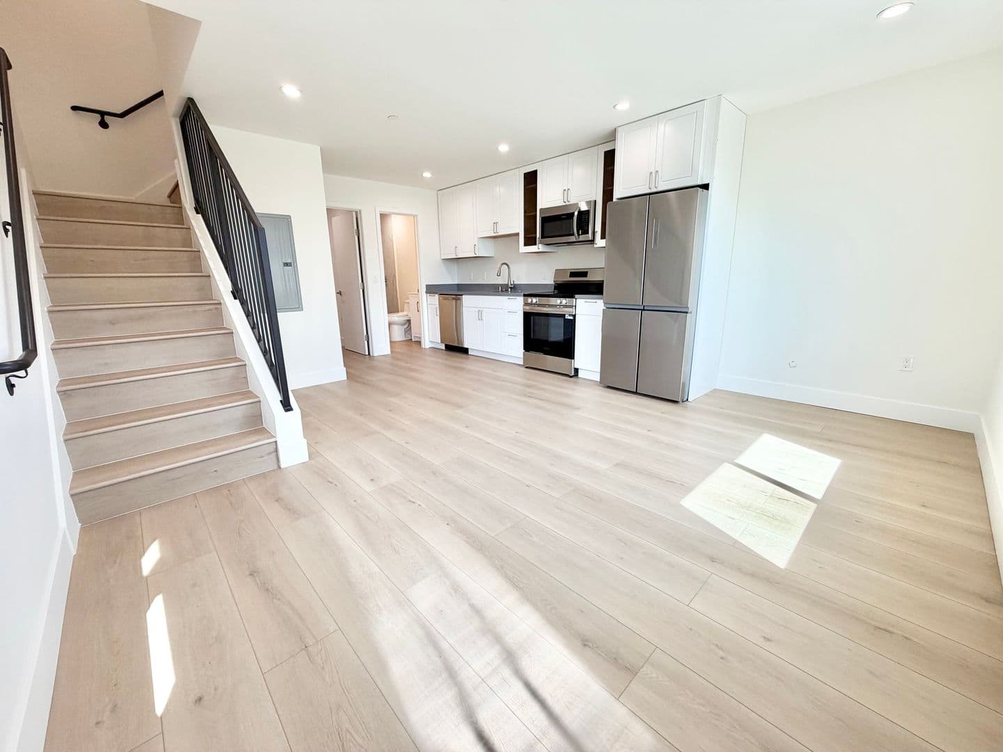San Francisco Apartment: 178-184 Montana St