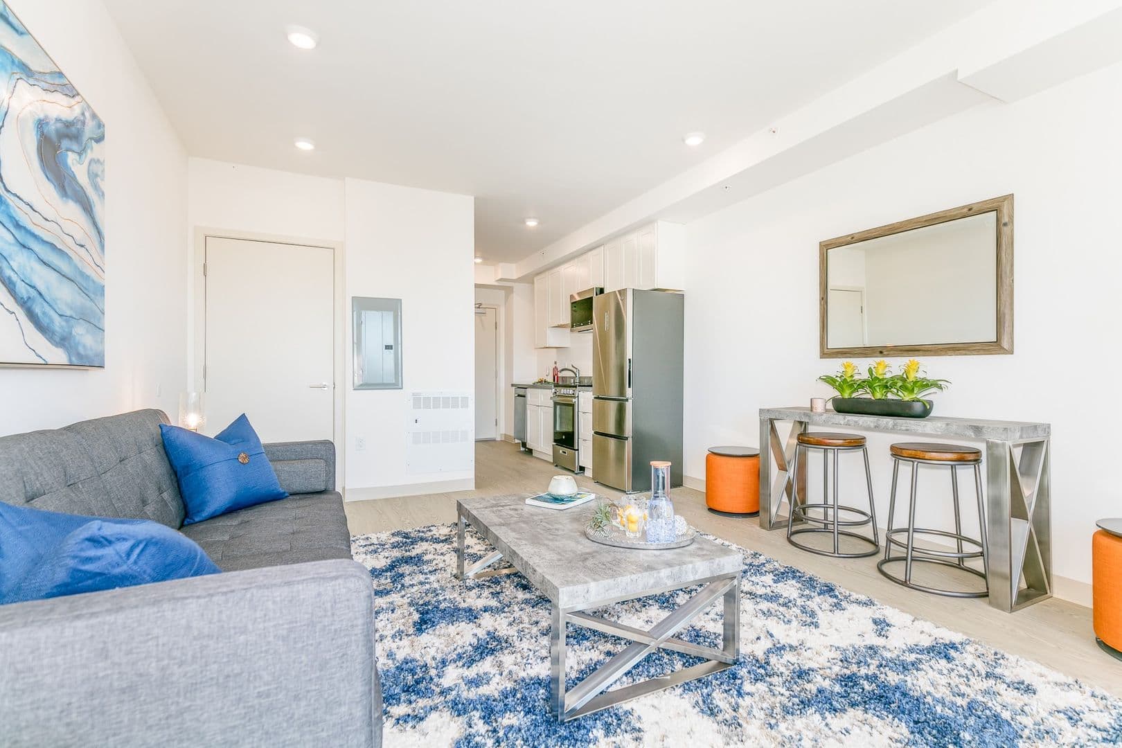San Francisco Apartment: 363 6th St