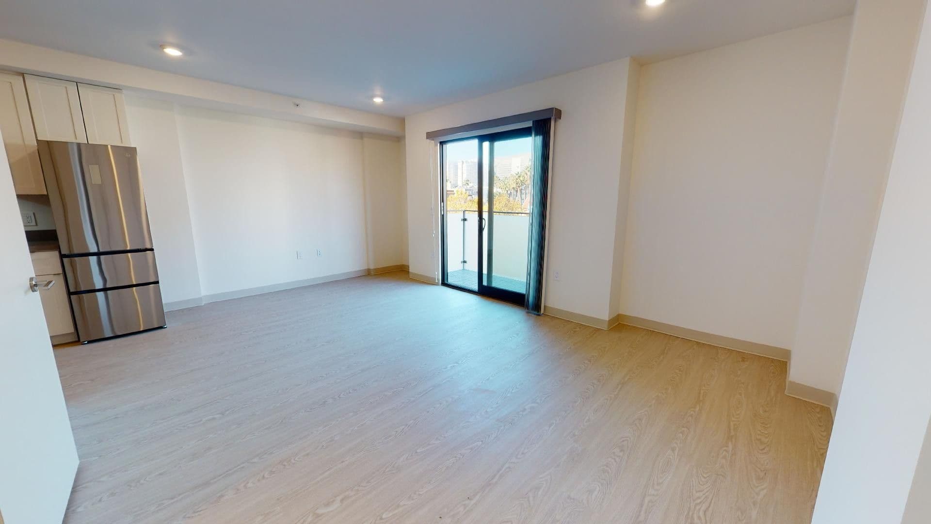 San Francisco Apartment: 345 6th St