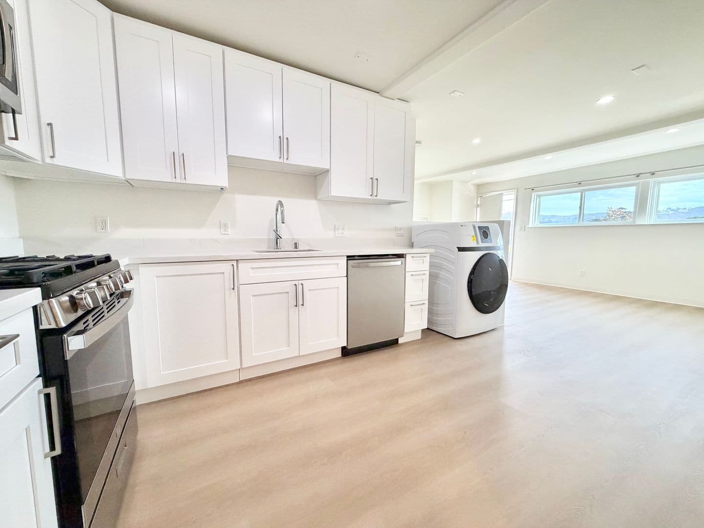 San Francisco Apartment: 178-184 Montana St