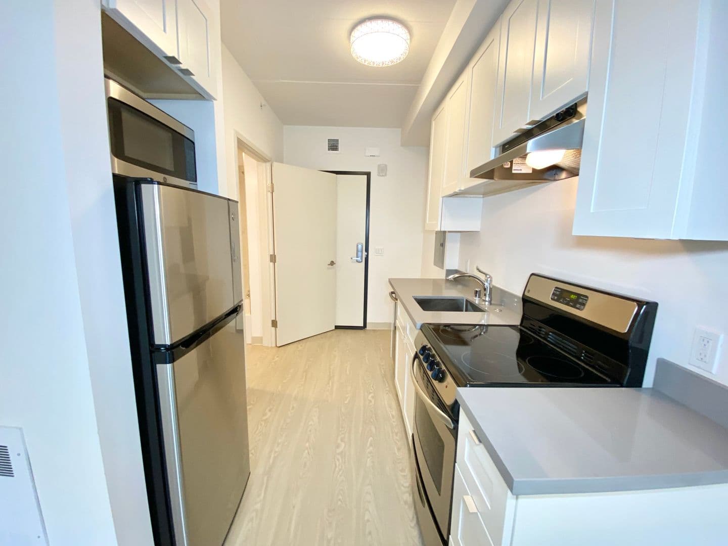 San Francisco Apartment: 750 Harrison St