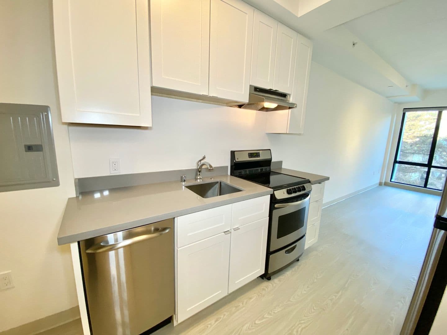 San Francisco Apartment: 750 Harrison St
