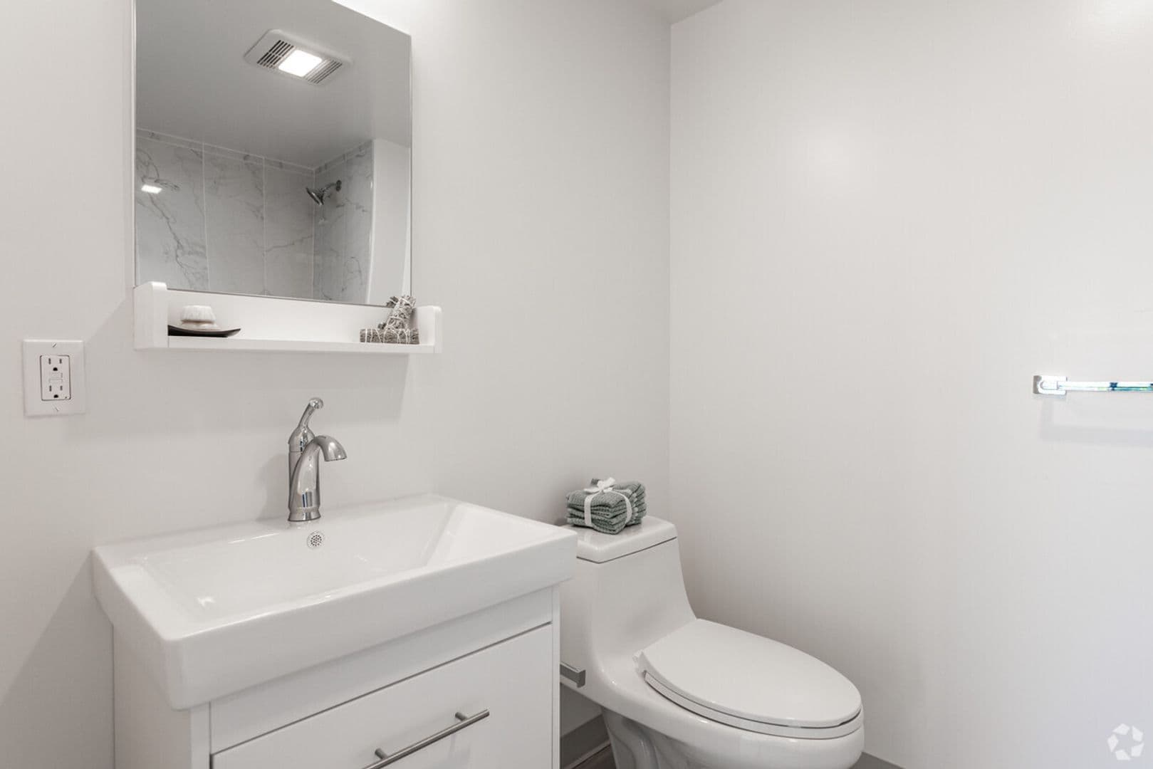 San Francisco Apartment: 345 6th St