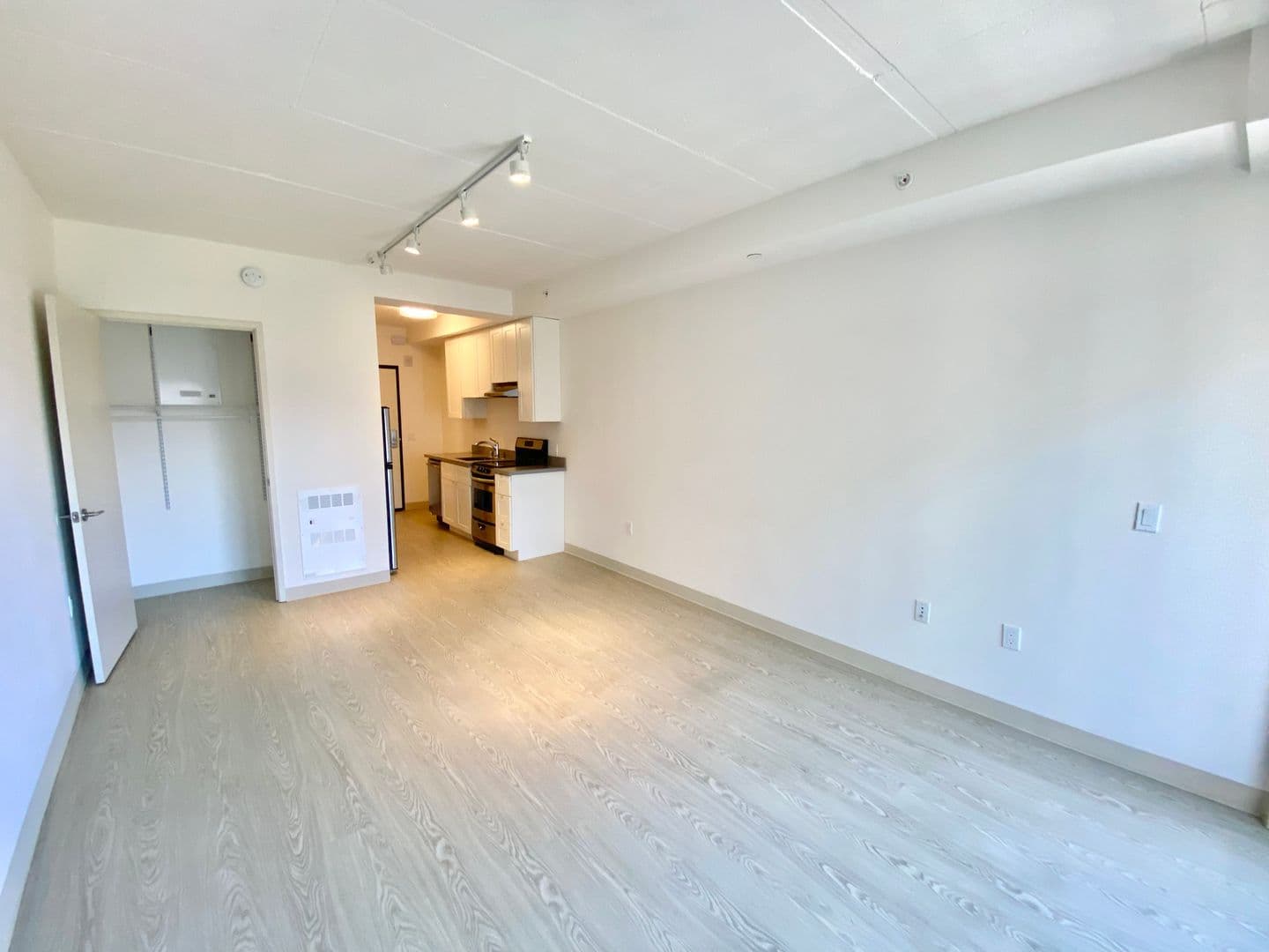 San Francisco Apartment: 750 Harrison St