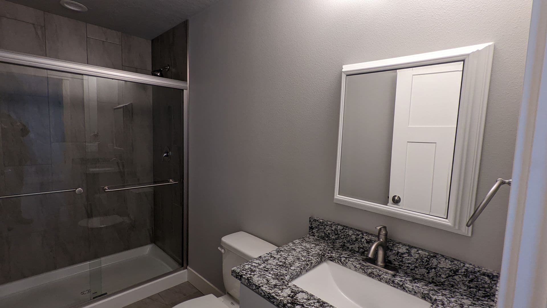 Post Falls House: 12076 W Wellington Ave