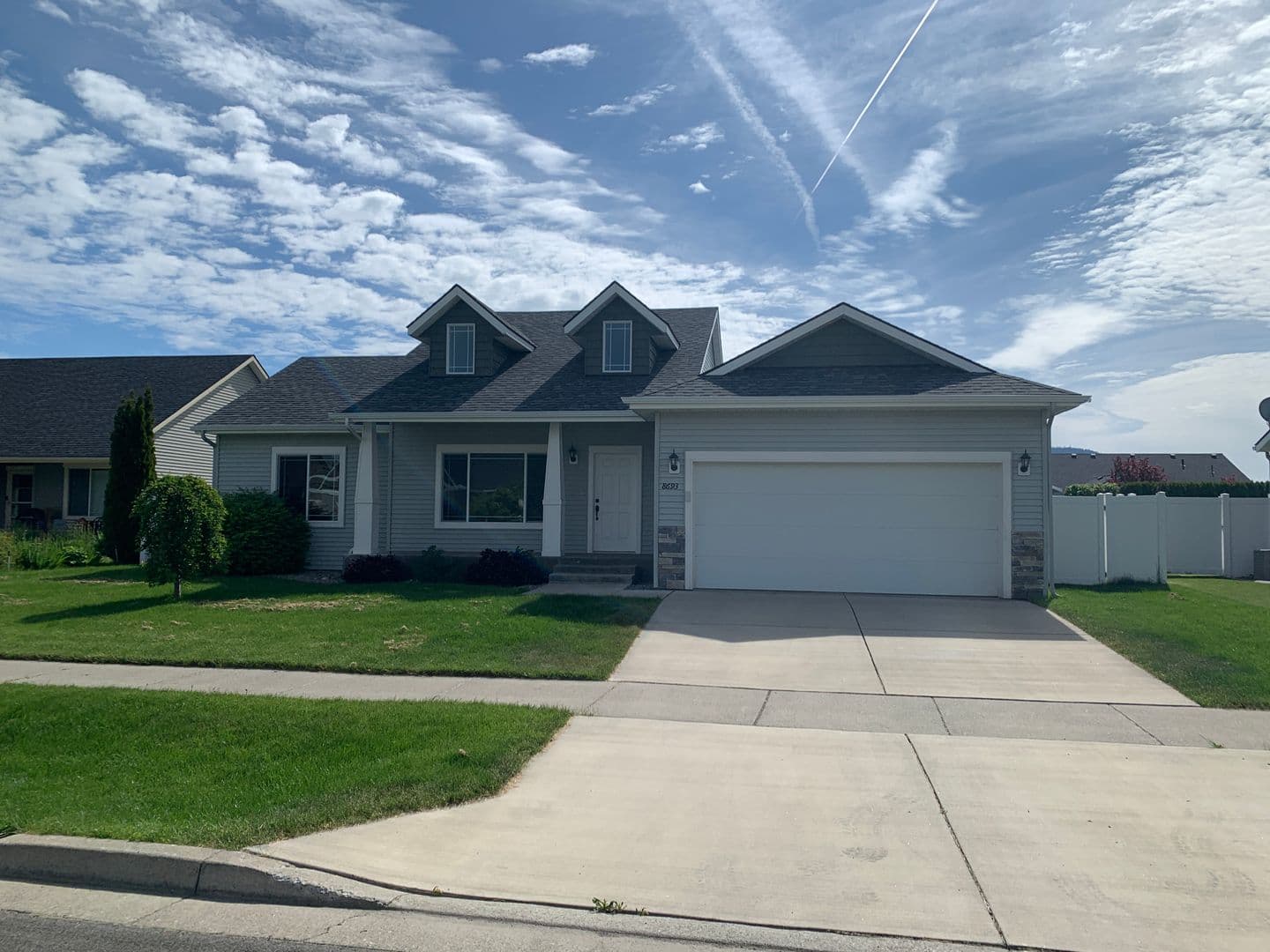 Hayden House: 8693 N Boysenberry Loop