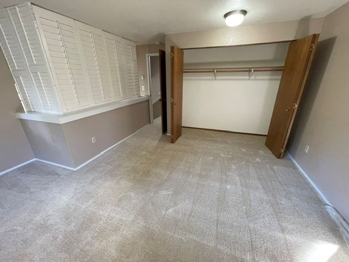 Kirkland Apartment: 9915 N.E. 135th Place