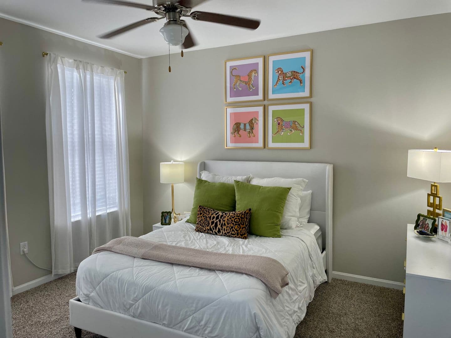 Oxford House: 707 Ironwood