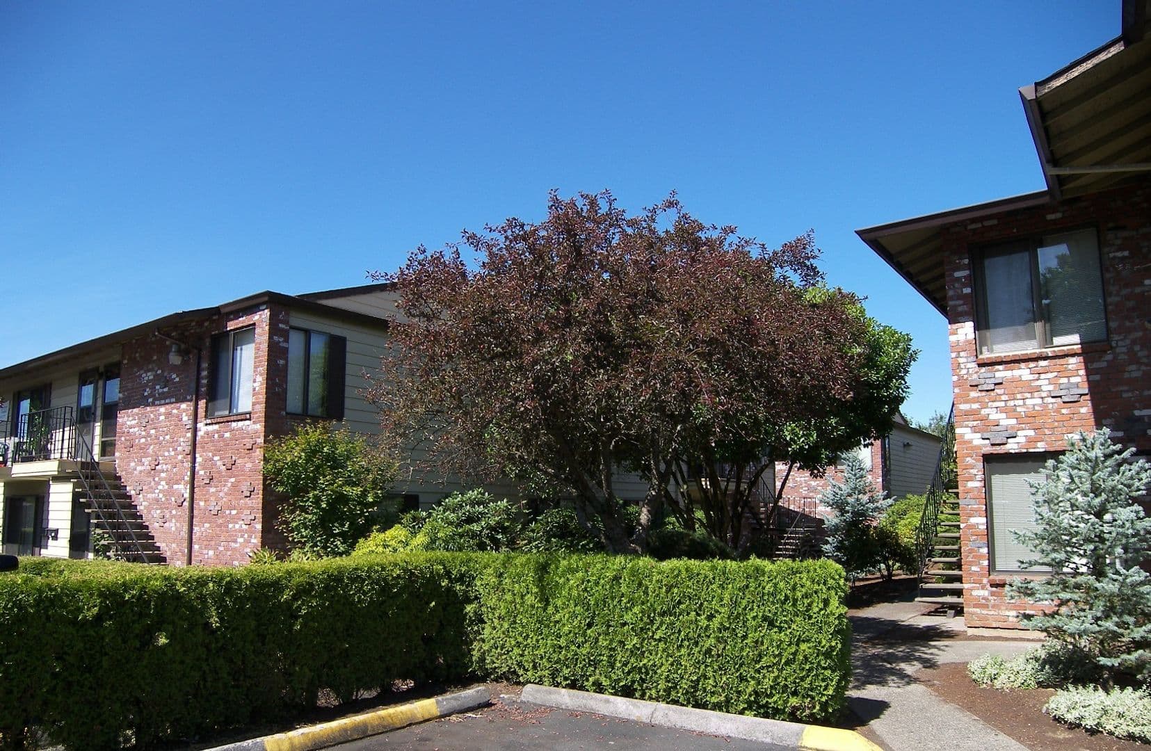 Portland Apartment: 4271-4289 NE Presscott