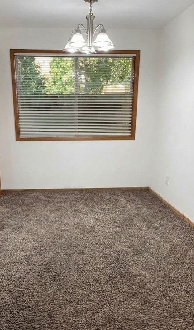 Portland Apartment: 2125-2133 NE Couch