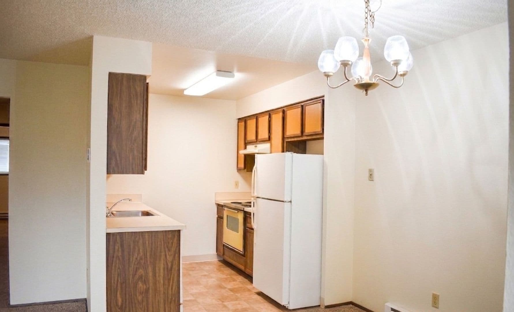 Portland Apartment: 1301-1327 NE 28Th