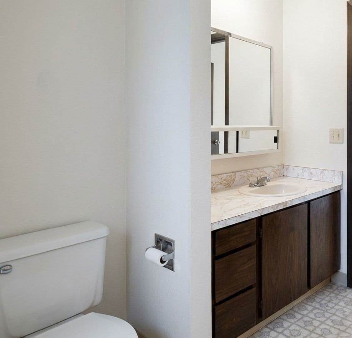 Portland Apartment: 222-258 SE 28Th