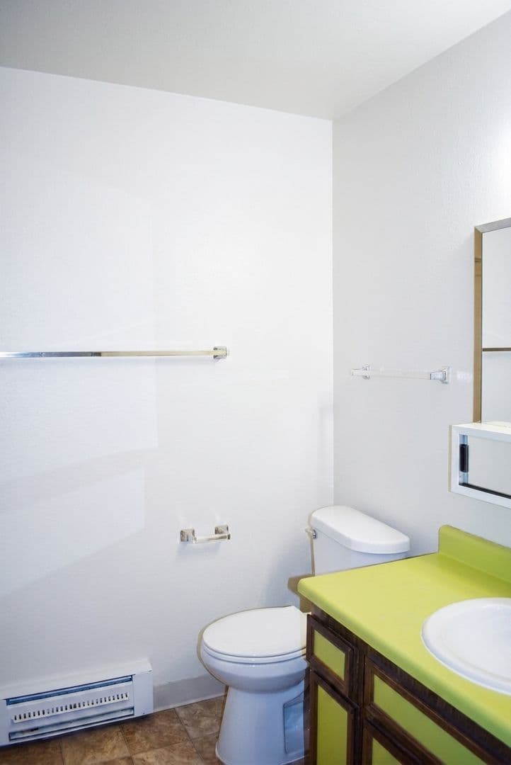Portland Apartment: 1301-1327 NE 28Th
