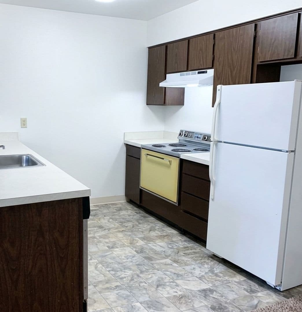 Portland Apartment: 222-258 SE 28Th