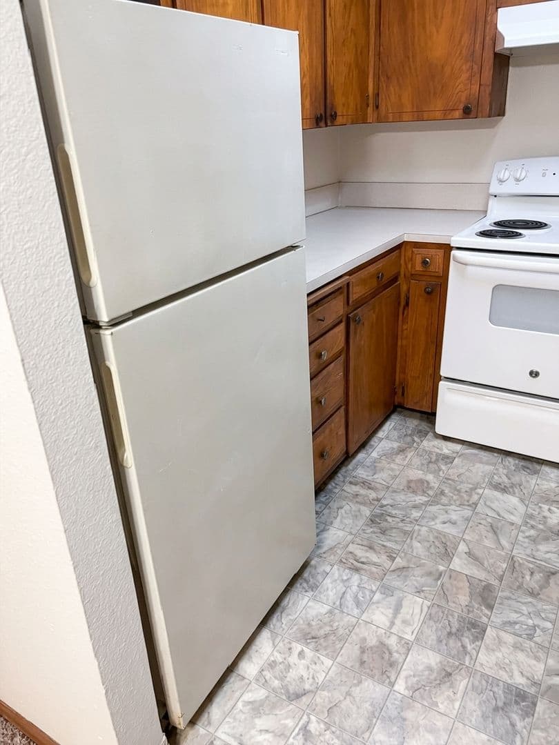Portland Apartment: 2125-2133 NE Couch