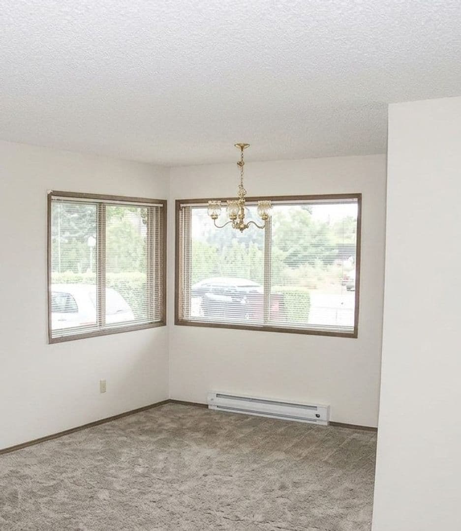 Portland Apartment: 38-56 NE 60th