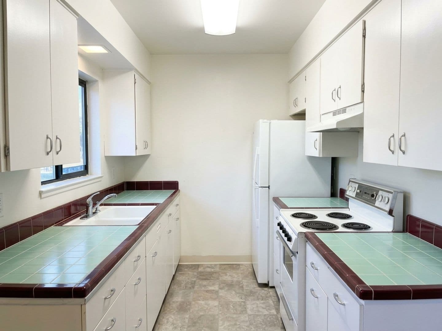 Portland Apartment: 2006-2112 SE Pine