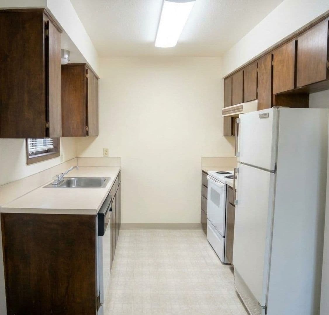 Portland Apartment: 38-56 NE 60th