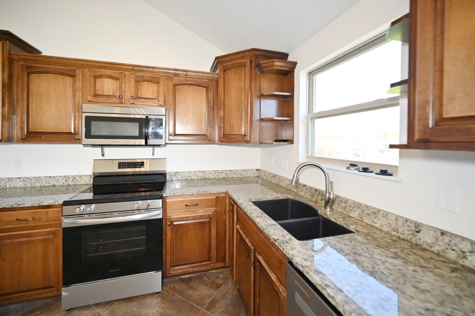 Platte City Townhome: 15750 NW Morgan Street