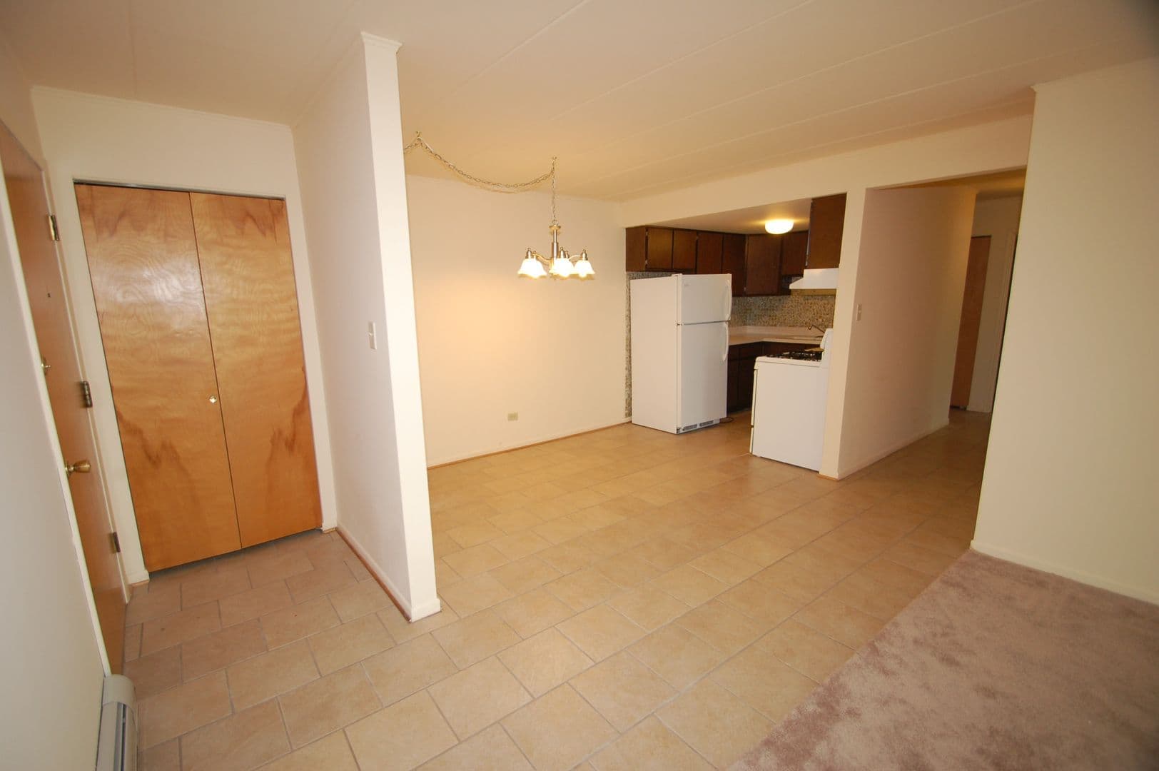 Oak Lawn Apartment: 11001-15 S Keating Ave
