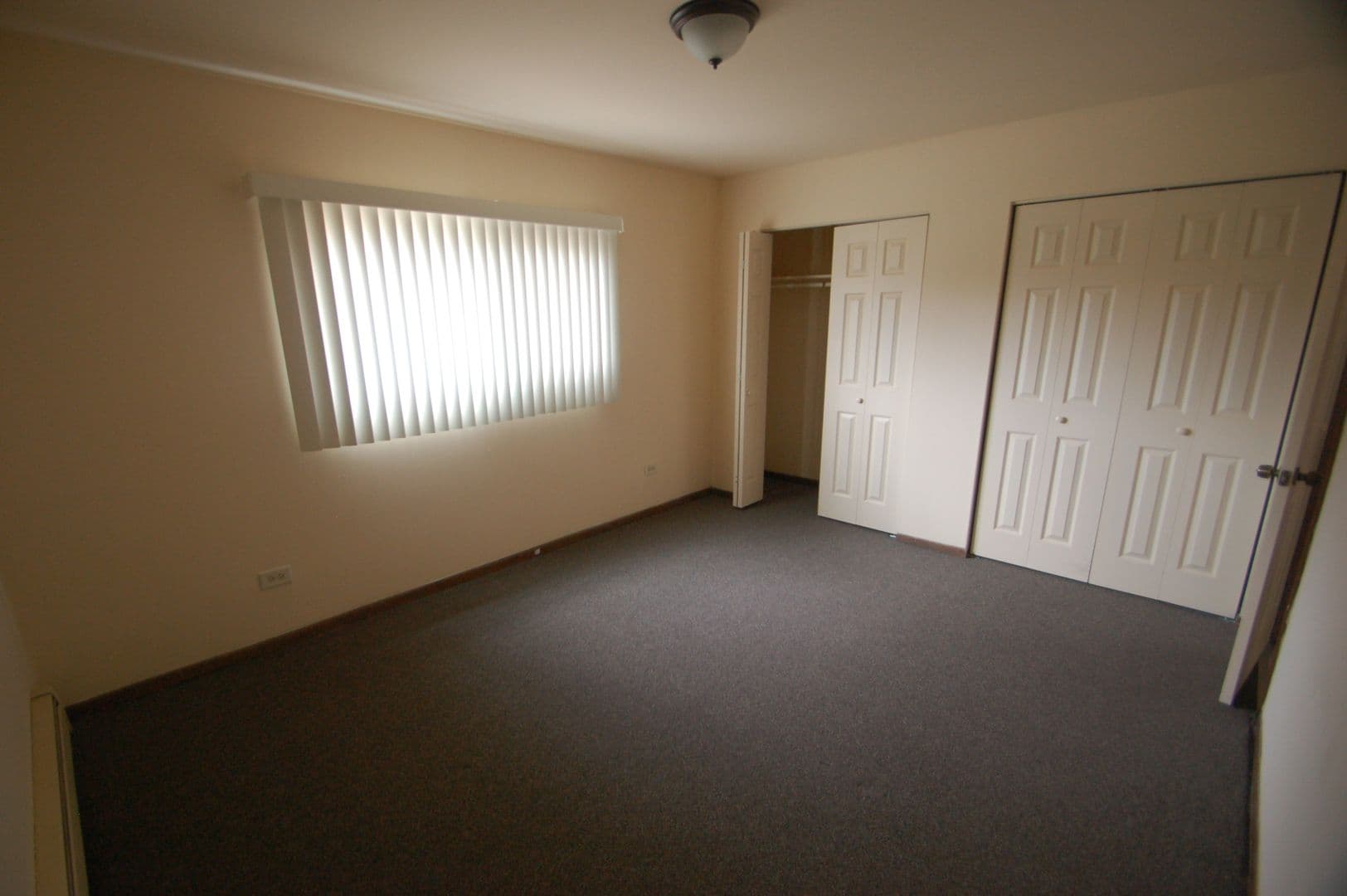 Chicago Ridge Apartment: 6135-39 W 103rd St
