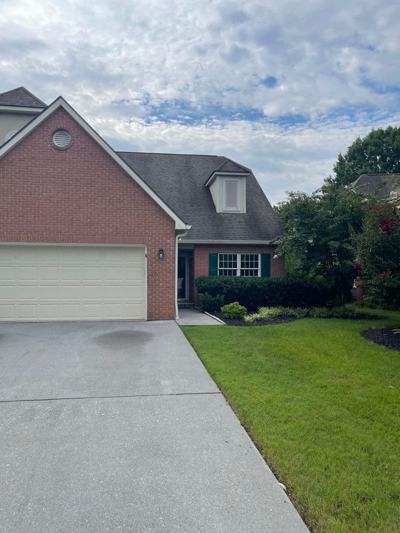 Sevierville House: 383 Paine Lake Dr