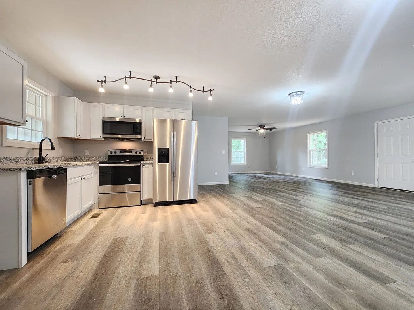 Kodak House: 904 Eagle Nest Circle