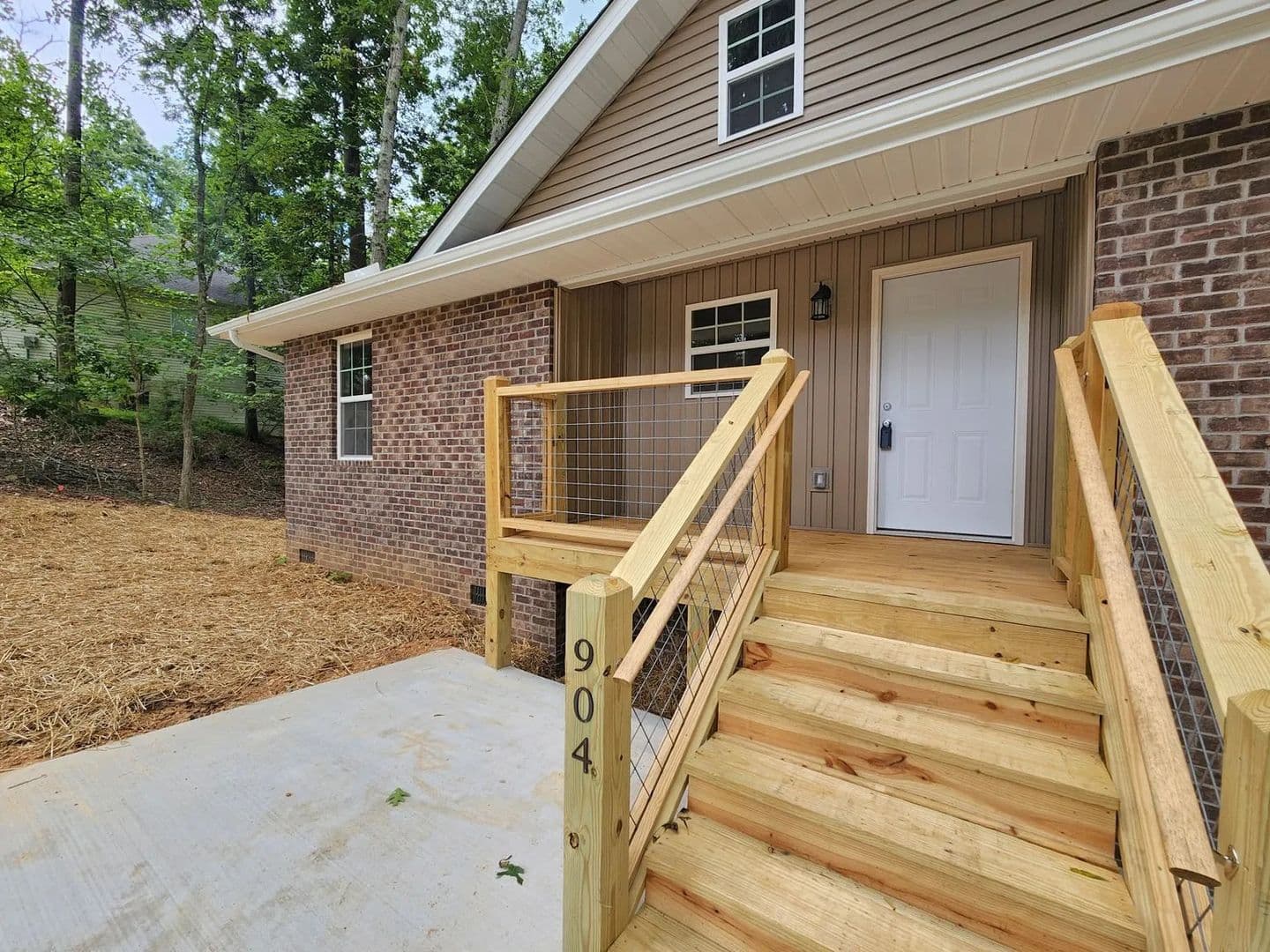 Kodak House: 904 Eagle Nest Circle
