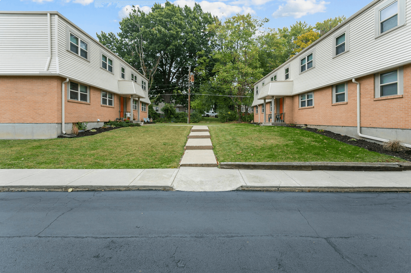 Independence Apartment: 1409 W Maple Ave