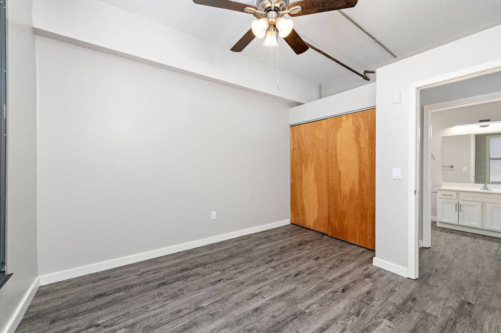 Kansas City Apartment: 920 Broadway Boulevard