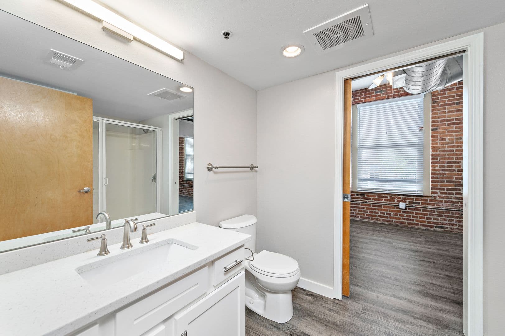 Kansas City Apartment: 920 Broadway Boulevard