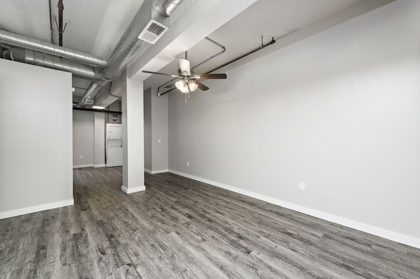 Kansas City Apartment: 920 Broadway Boulevard