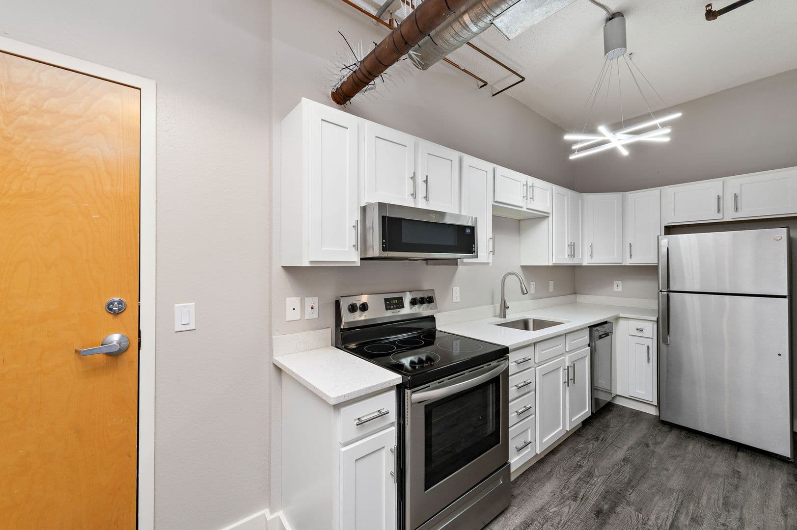 Kansas City Apartment: 920 Broadway Boulevard