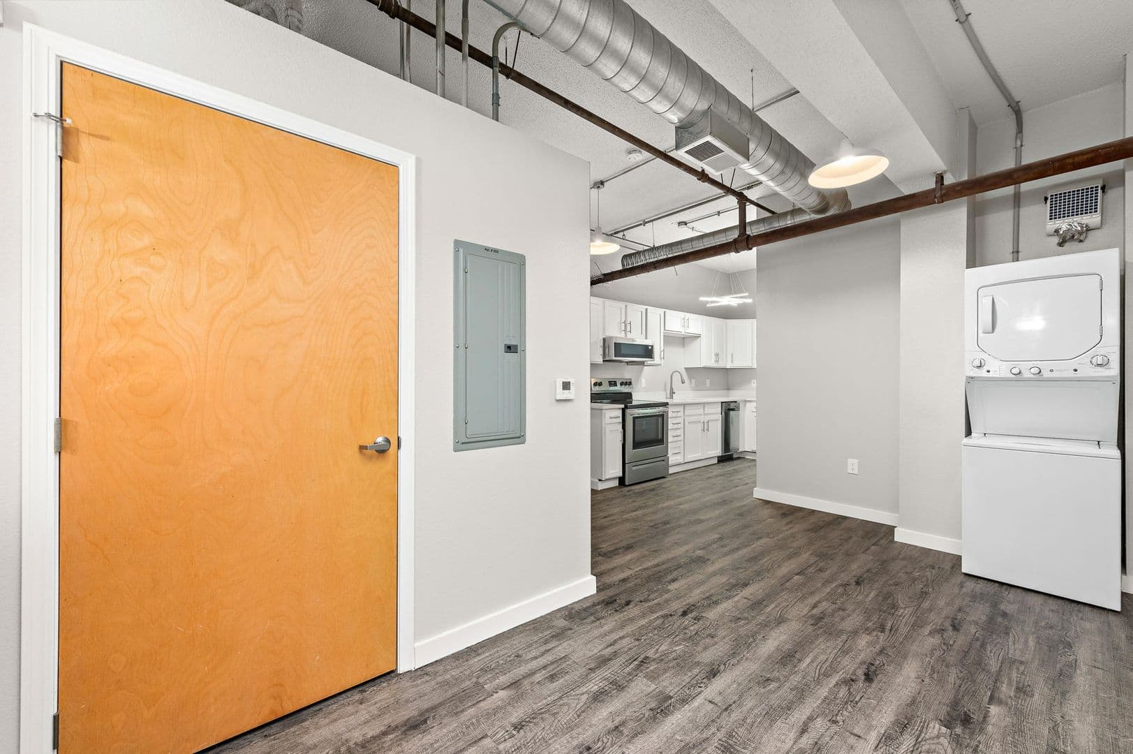 Kansas City Apartment: 920 Broadway Boulevard