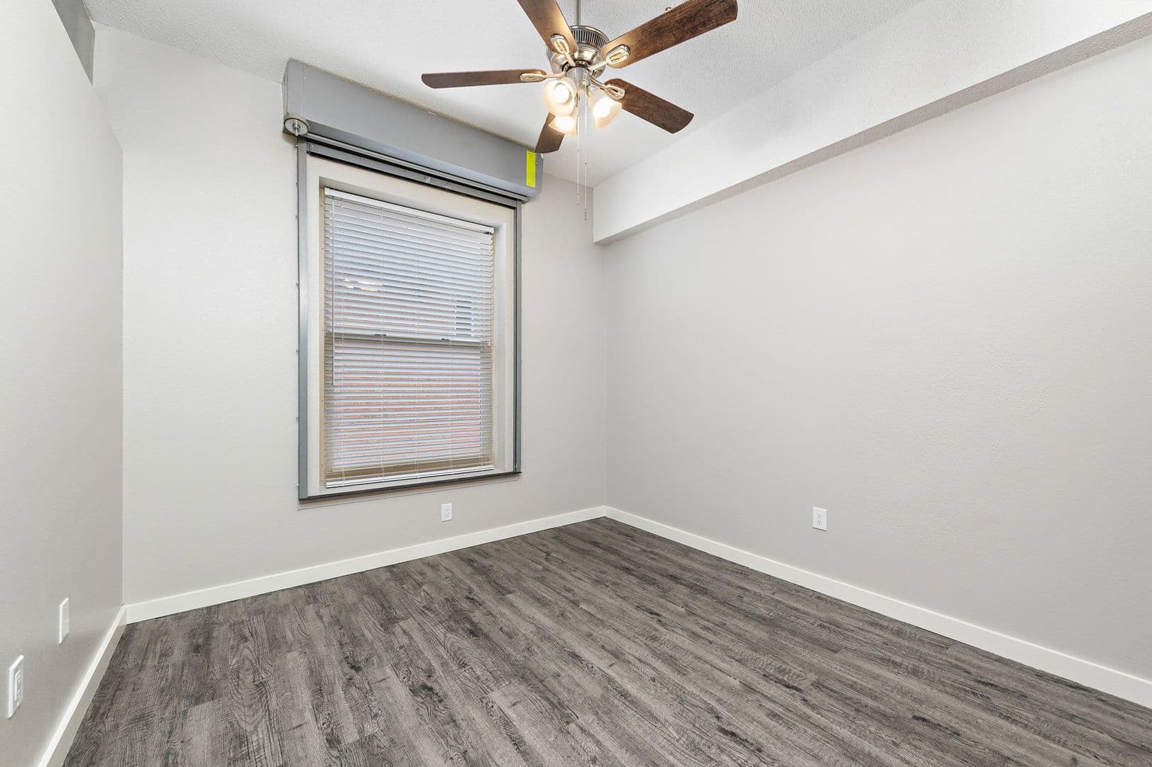 Kansas City Apartment: 920 Broadway Boulevard