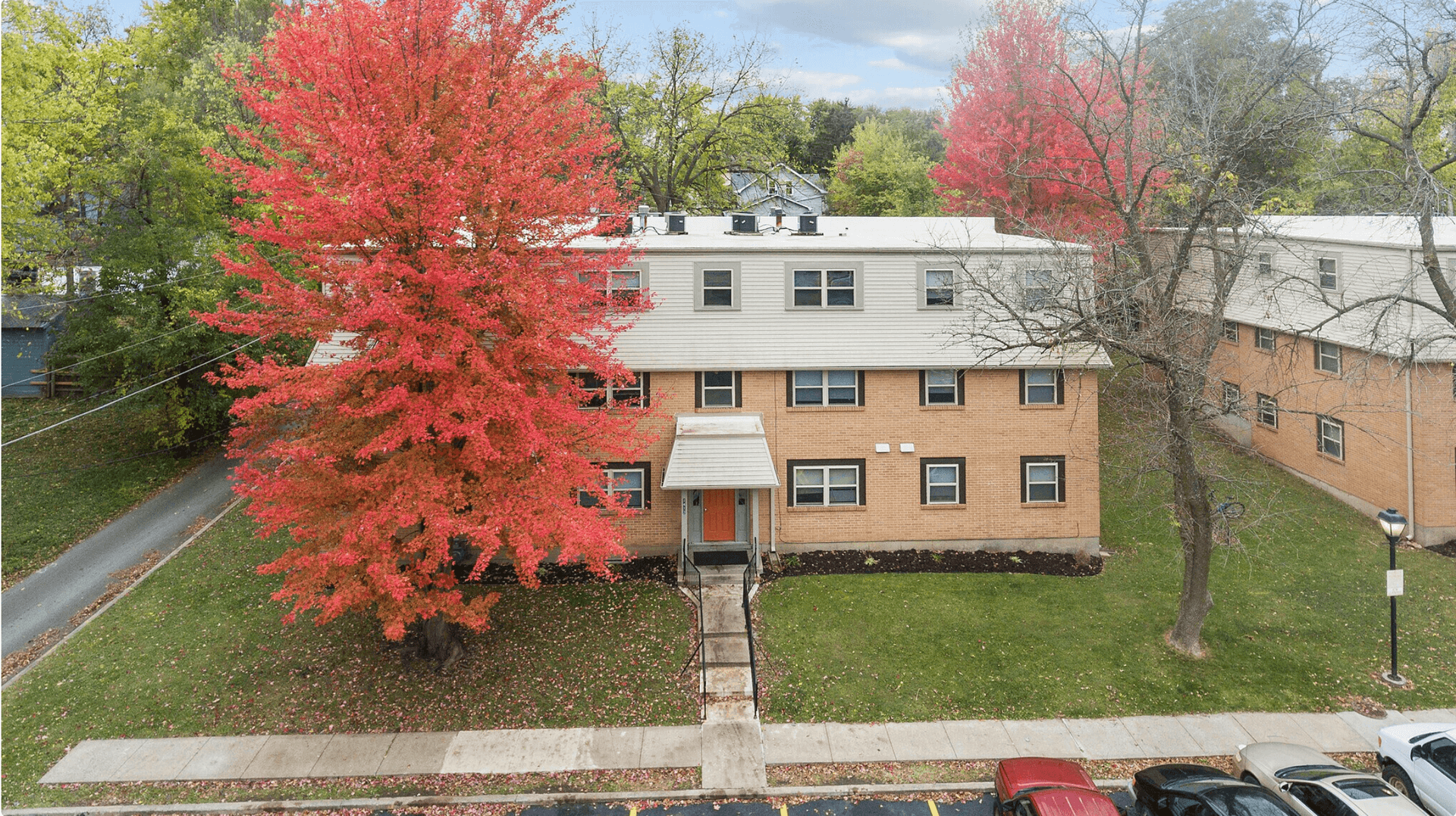 Independence Apartment: 1409 W Maple Ave