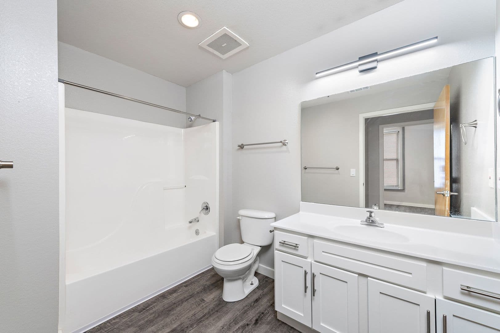 Kansas City Apartment: 920 Broadway Boulevard