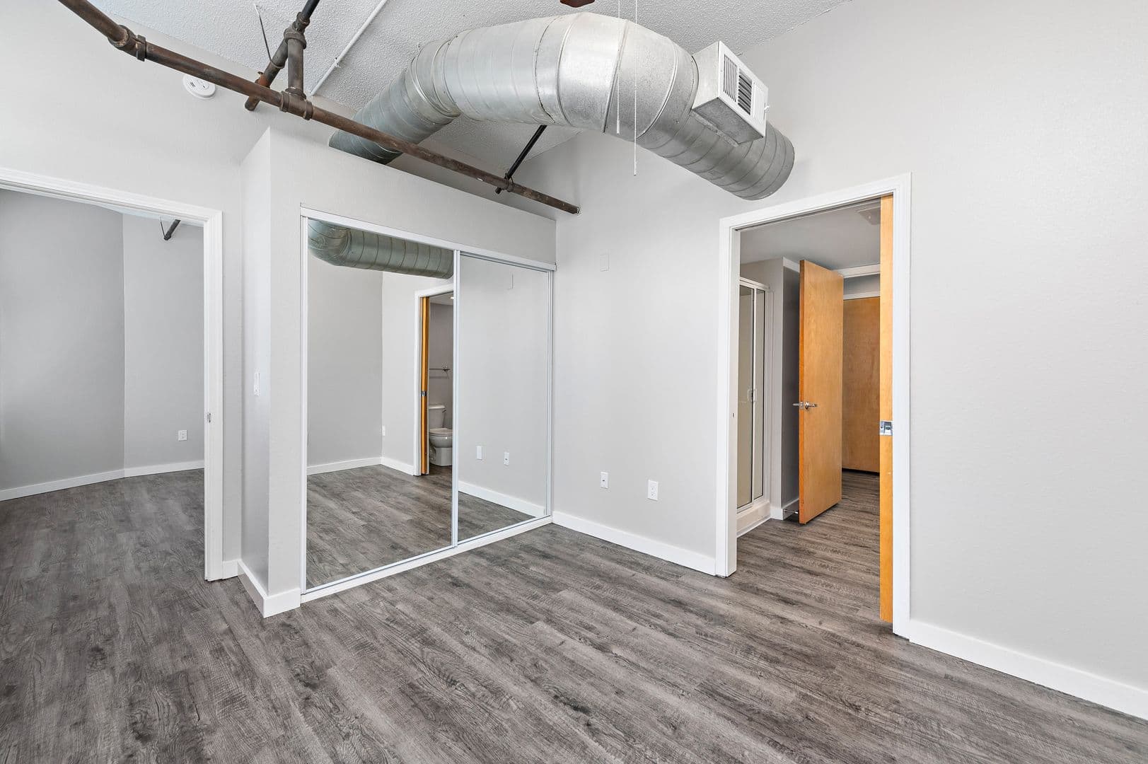 Kansas City Apartment: 920 Broadway Boulevard