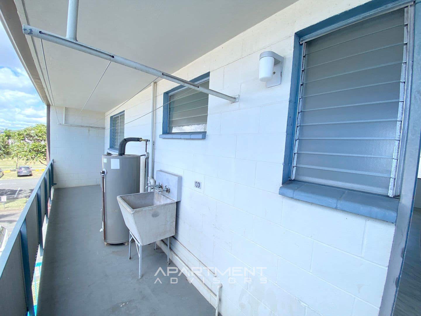Honolulu Apartment: 980 Robello Ln