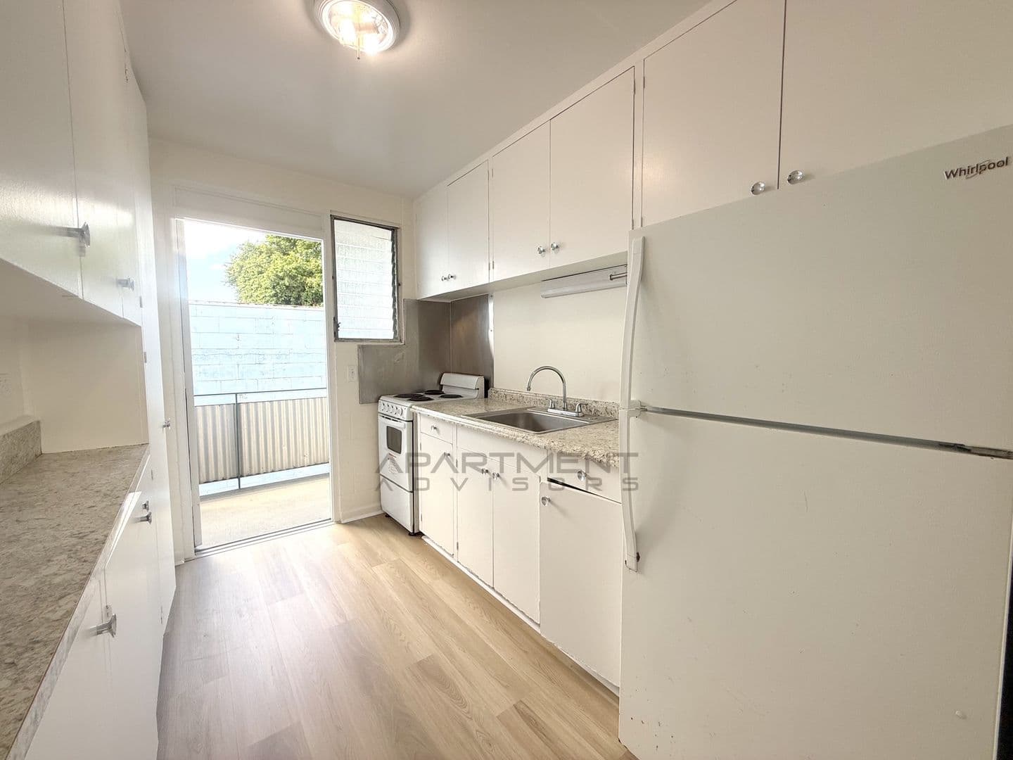 Honolulu Apartment: 980 Robello Ln