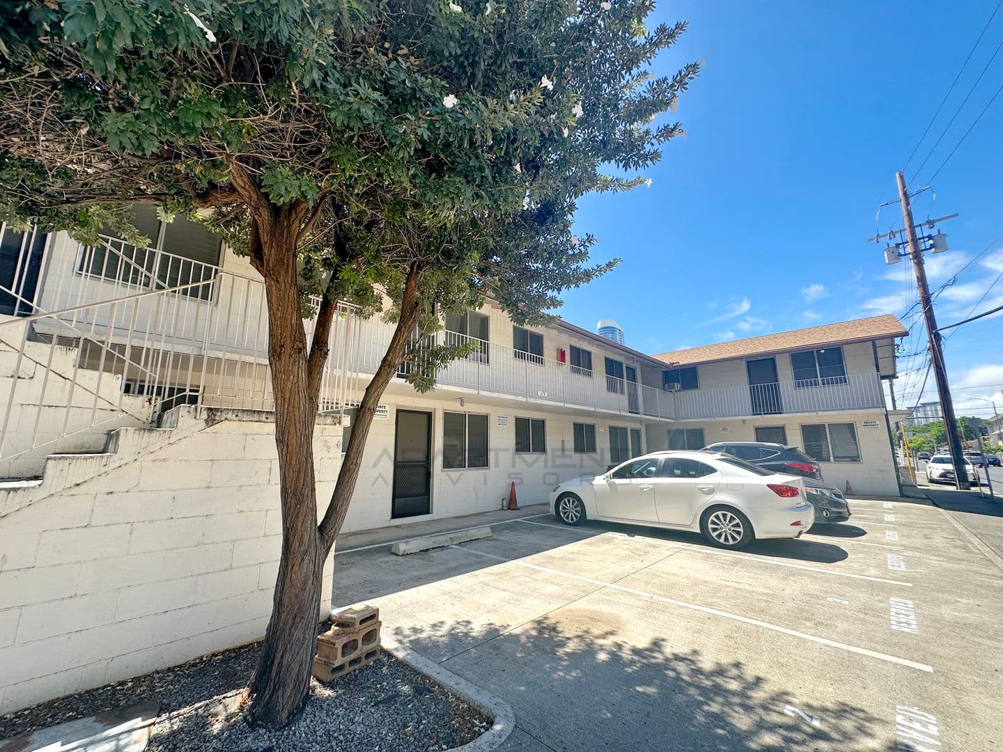 Honolulu Apartment: 1313 Rycroft Street