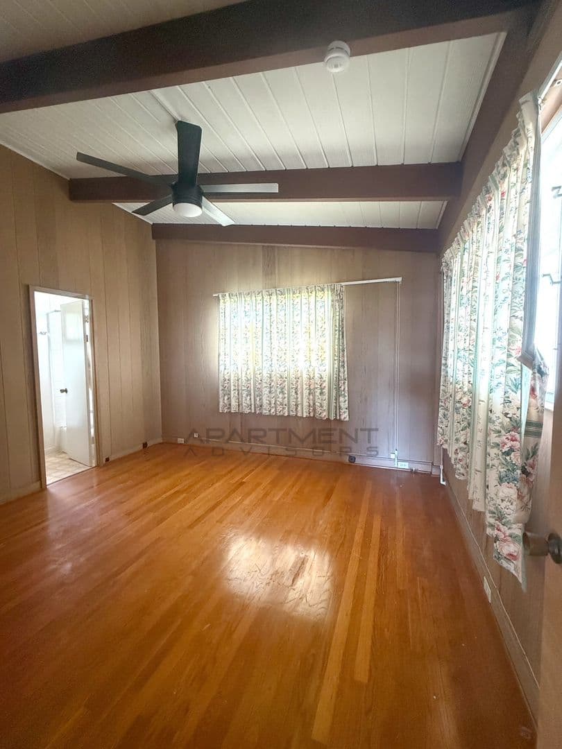 Honolulu House: 2144 Haena St