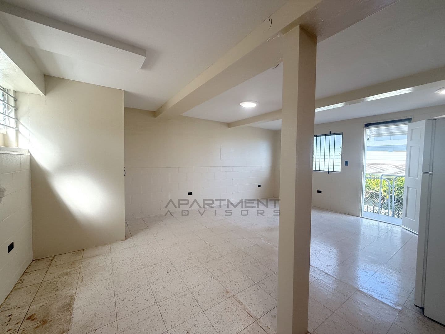Honolulu House: 2144 Haena St