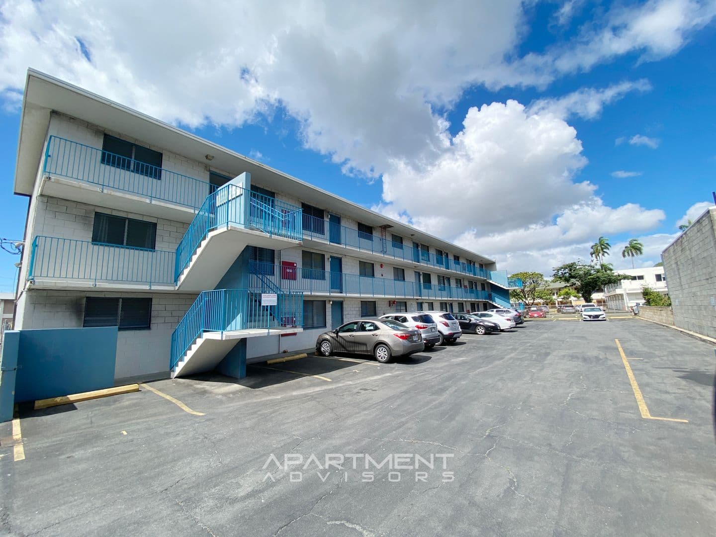 Honolulu Apartment: 980 Robello Ln