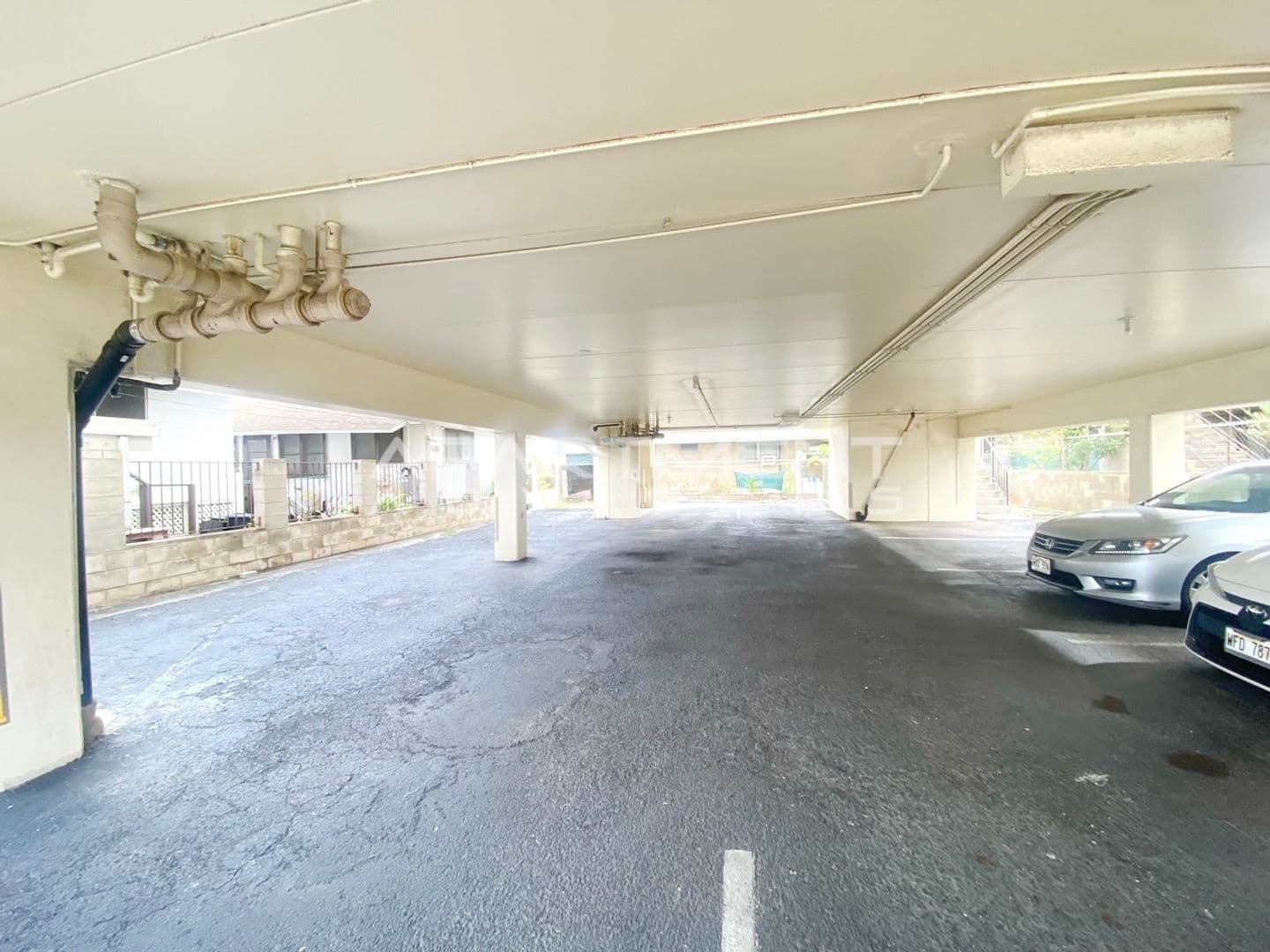 Honolulu Apartment: 1703 Citron St
