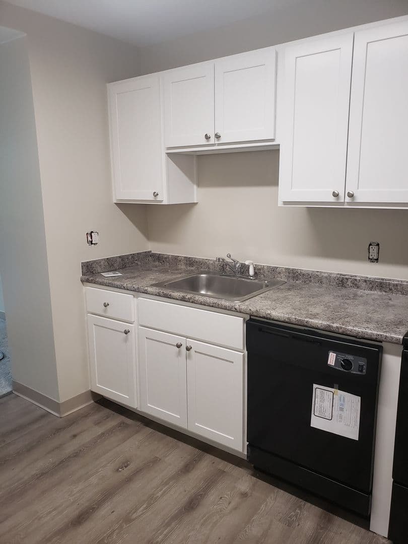 Melrose Apartment: 585 Main Street