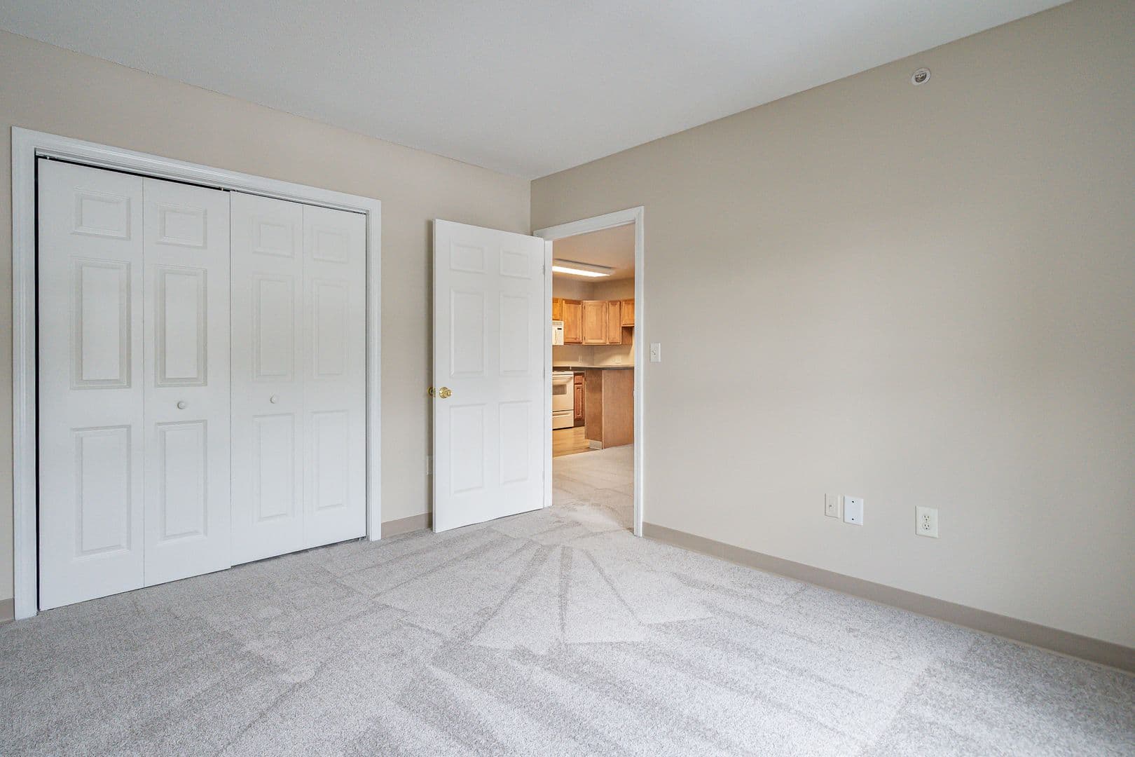Merrimack Apartment: 4 Bowers Landing Drive