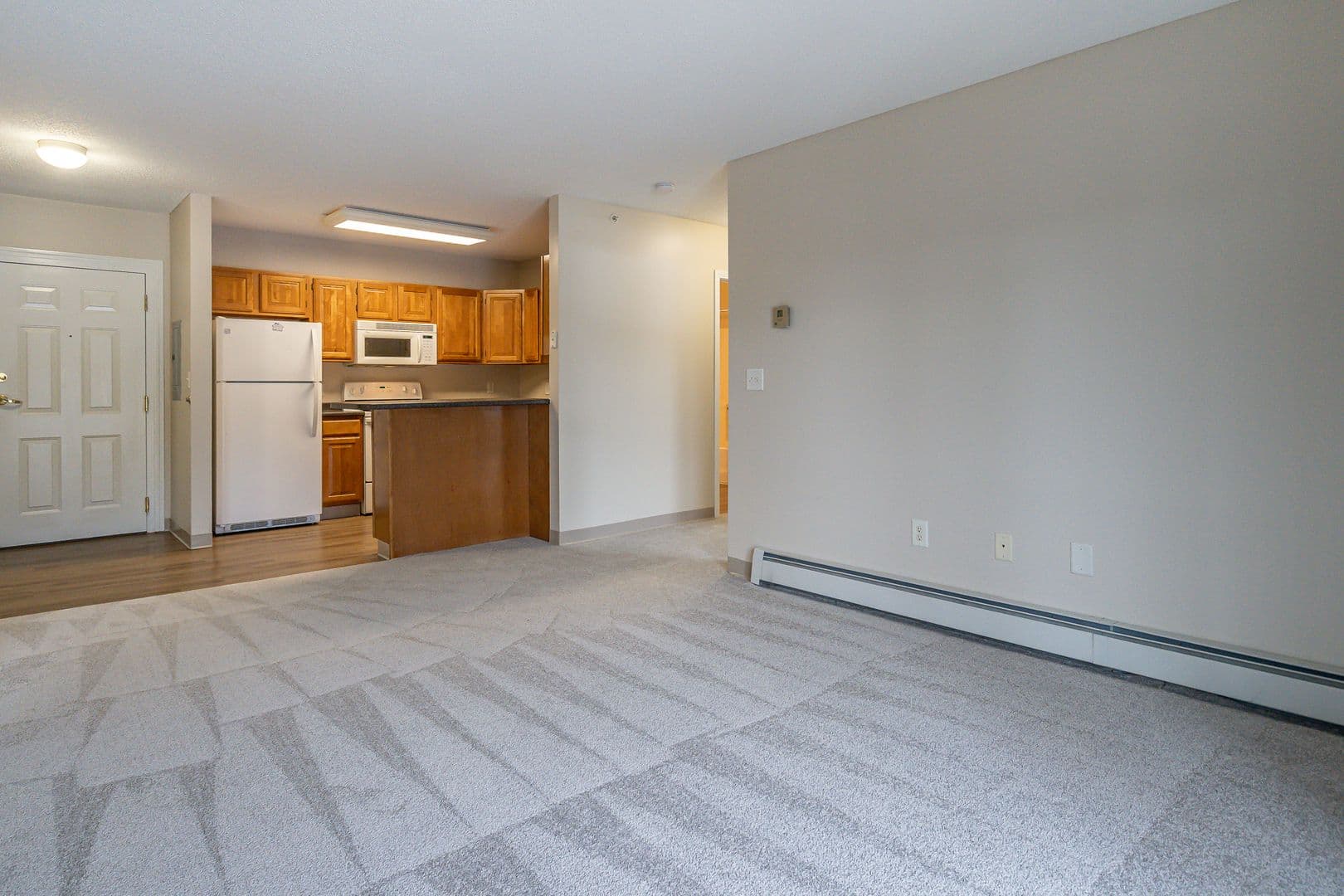 Merrimack Apartment: 4 Bowers Landing Drive